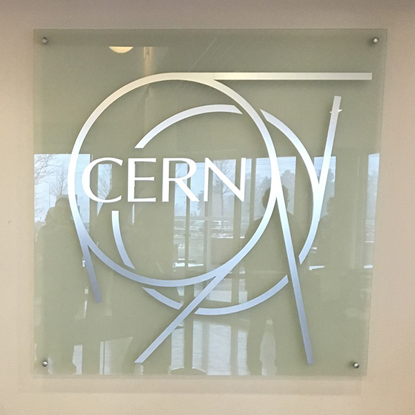 20170123 00 CERN logo